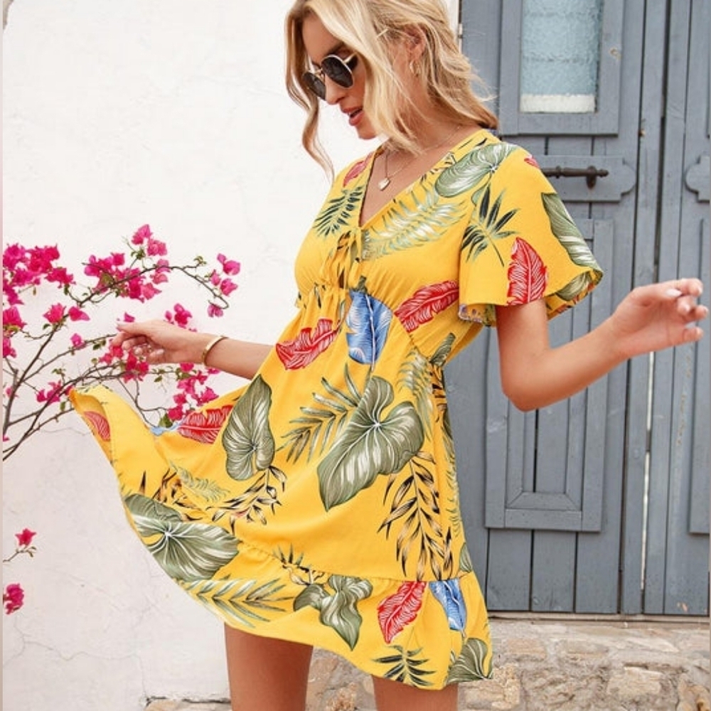 Label Of Love Tropical Floral Print Boho Short Sleeve Mini Dress Size Medium